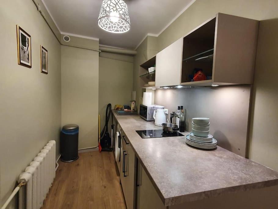 Stylish Apartment In Old Town Рига Экстерьер фото