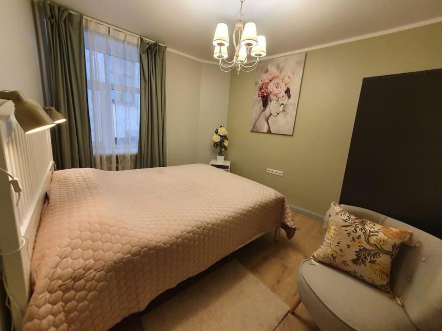 Stylish Apartment In Old Town Рига Экстерьер фото